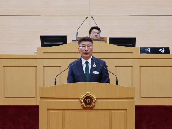 제390회 임시회 제2차 본회의 첨부이미지 : 25년05월09일 제390회 임시회 제2차 본회의 - 134.jpg