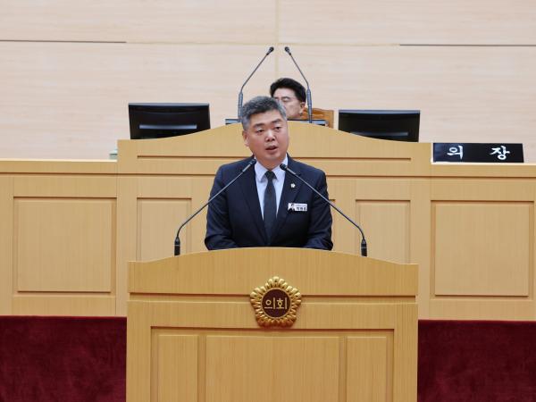 제390회 임시회 제2차 본회의 첨부이미지 : 25년05월09일 제390회 임시회 제2차 본회의 - 106.jpg