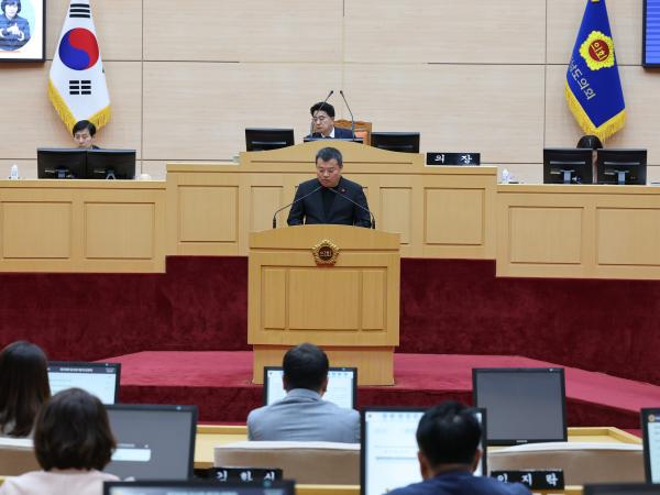 제390회 임시회 제2차 본회의 첨부이미지 : 25년05월09일 제390회 임시회 제2차 본회의 - 045.jpg