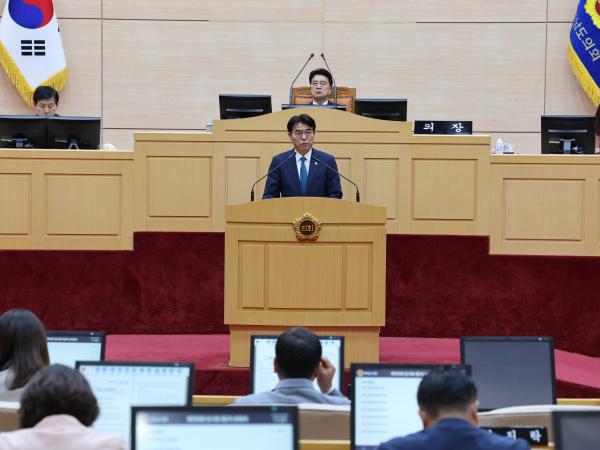 제390회 임시회 제2차 본회의 첨부이미지 : 25년05월09일 제390회 임시회 제2차 본회의 - 174.jpg
