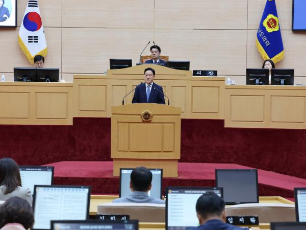 제390회 임시회 제2차 본회의 첨부이미지 : 25년05월09일 제390회 임시회 제2차 본회의 - 178.jpg