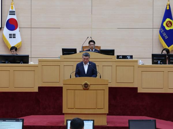 제390회 임시회 제2차 본회의 첨부이미지 : 25년05월09일 제390회 임시회 제2차 본회의 - 075.jpg