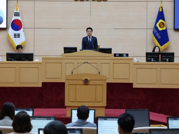 제390회 임시회 제2차 본회의 첨부이미지 : 25년05월09일 제390회 임시회 제2차 본회의 - 024.jpg