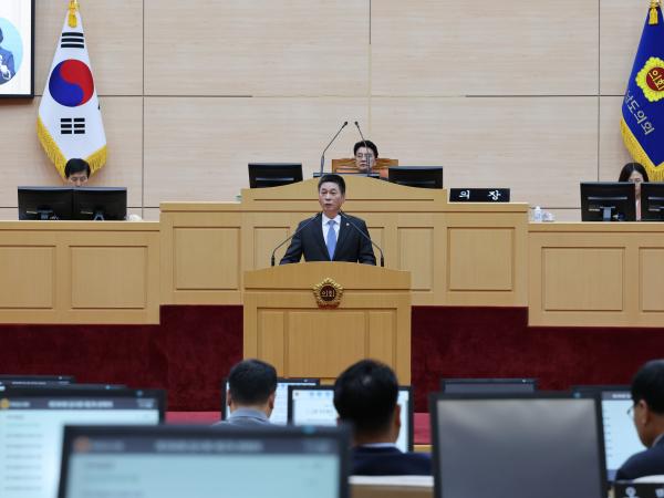 제390회 임시회 제2차 본회의 첨부이미지 : 25년05월09일 제390회 임시회 제2차 본회의 - 131.jpg