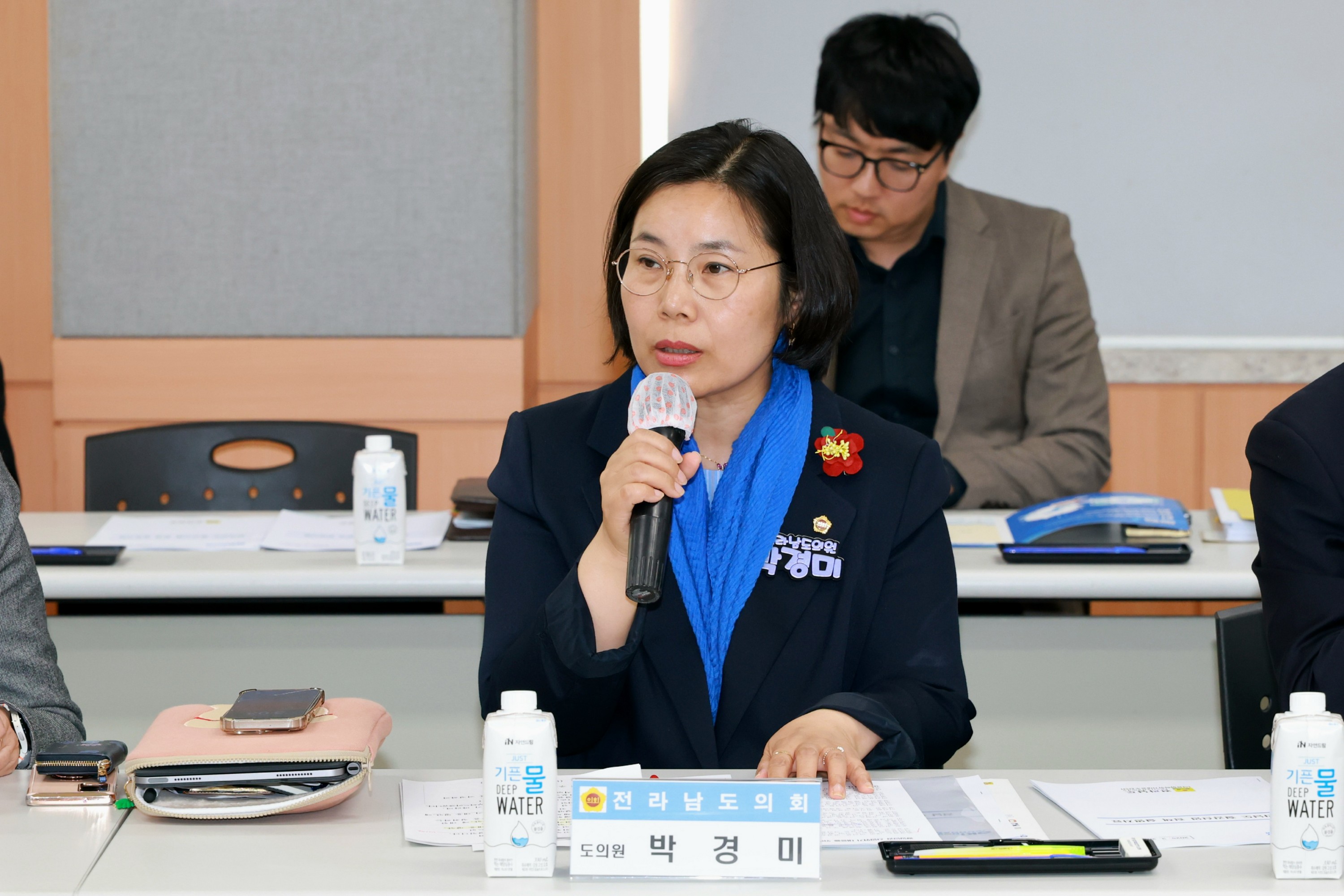  광양만권 산업위기 대응을 위한 관계기관ㆍ기업 간담회 첨부이미지 : 25년03월26일 광양만권 산업위기 대응을 위한 관계기관ㆍ기업 간담회 - 013.jpg
