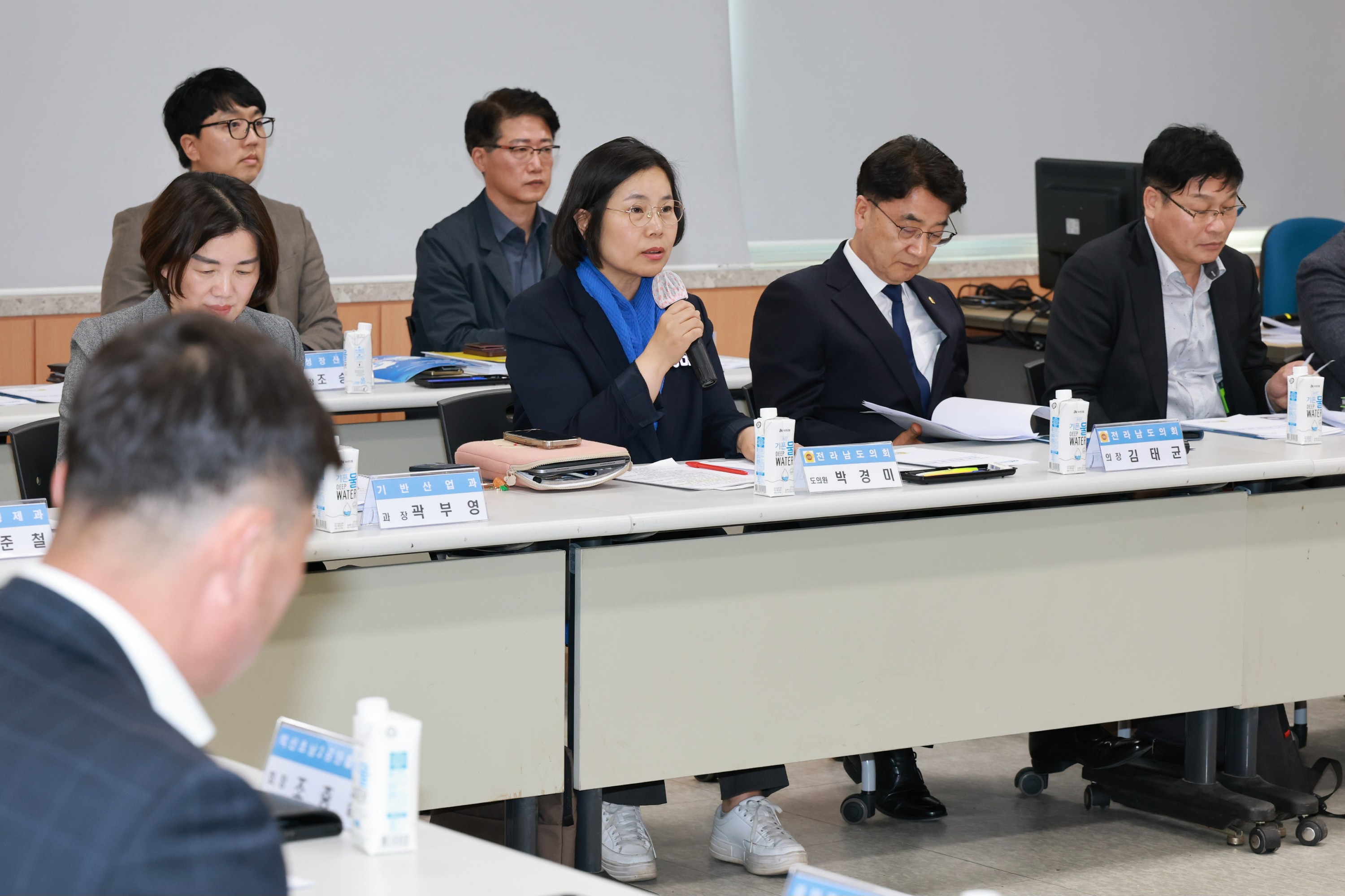  광양만권 산업위기 대응을 위한 관계기관ㆍ기업 간담회 첨부이미지 : 25년03월26일 광양만권 산업위기 대응을 위한 관계기관ㆍ기업 간담회 - 011.jpg