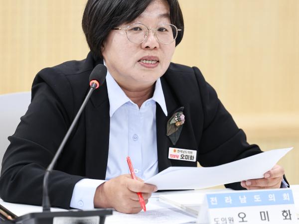 전남 재가요양보호사 실태와 대안마련 토론회 첨부이미지 : 25년03월26일 전남 재가요양보호사 실태와 대안마련 토론회_009.jpg