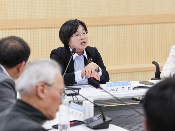 전남 재가요양보호사 실태와 대안마련 토론회 첨부이미지 : 25년03월26일 전남 재가요양보호사 실태와 대안마련 토론회_007.jpg