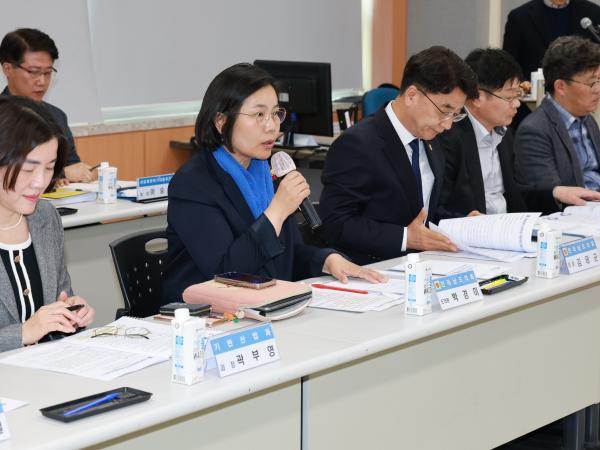  광양만권 산업위기 대응을 위한 관계기관ㆍ기업 간담회 첨부이미지 : 25년03월26일 광양만권 산업위기 대응을 위한 관계기관ㆍ기업 간담회 - 012.jpg