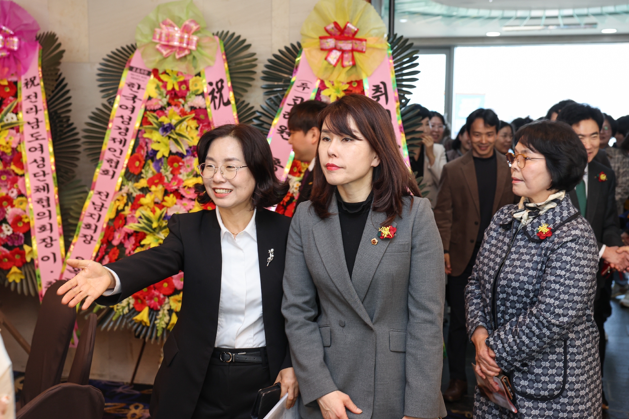 전라남도 여성단체협의회장 이·취임식 첨부이미지 : 25년03월21일 전라남도 여성단체협의회장 이·취임식_016.jpg