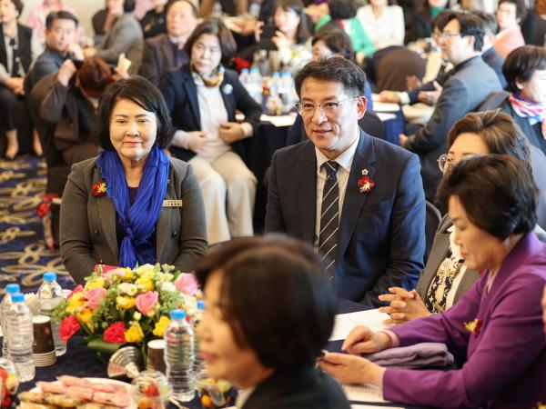 전라남도 여성단체협의회장 이·취임식 첨부이미지 : 25년03월21일 전라남도 여성단체협의회장 이·취임식_029.jpg