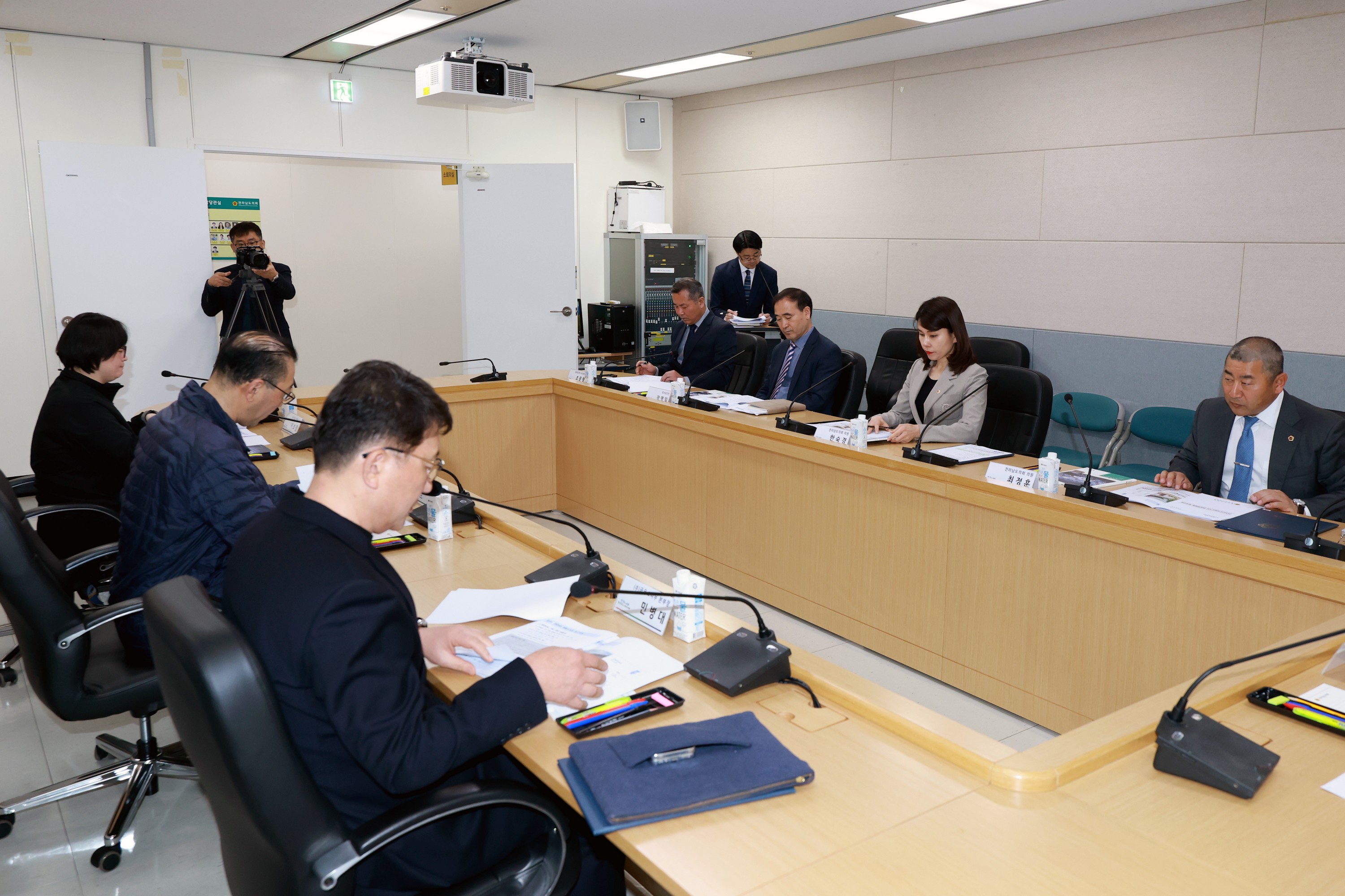 전라남도의회소식지 편집위원 위촉장 수여식 첨부이미지 : 25년03월27일 전라남도의회소식지 편집위원 위촉장 수여식 - 023.jpg