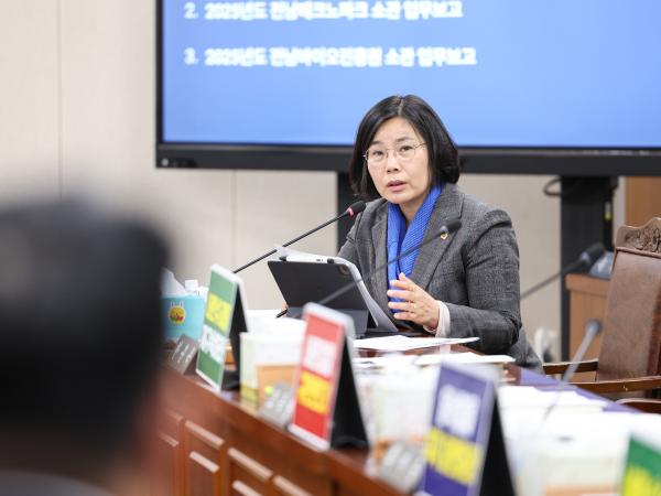 제388회 임시회 경제관광문화위원회 회의 첨부이미지 : 25년03월18일 제388회 임시회 경제관광문화위원회 회의_034.jpg