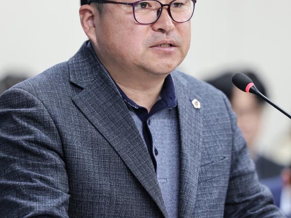 제388회 임시회 기획행정위원회 회의 첨부이미지 : 25년03월18일 제388회 임시회 기획행정위원회 회의_057.jpg