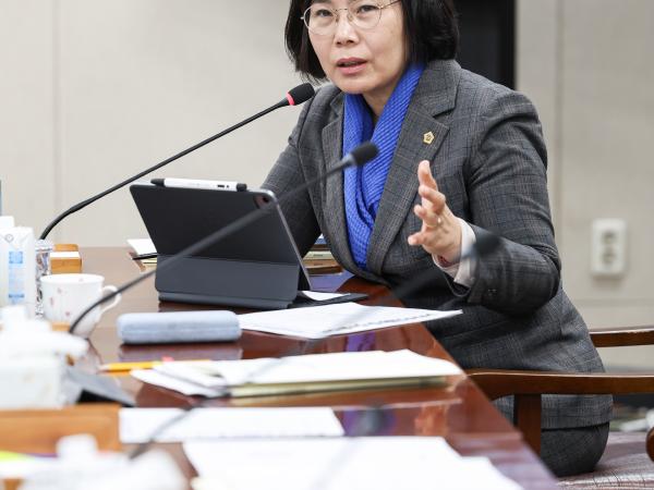 제388회 임시회 경제관광문화위원회 회의 첨부이미지 : 25년03월18일 제388회 임시회 경제관광문화위원회 회의_037.jpg