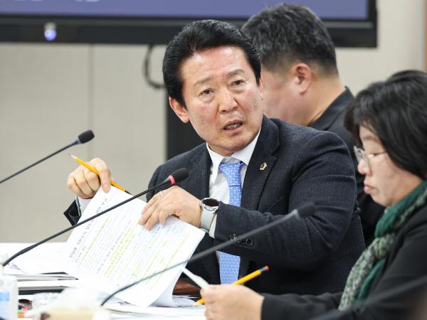 제388회 임시회 기획행정위원회 회의 첨부이미지 : 25년03월18일 제388회 임시회 기획행정위원회 회의_032.jpg
