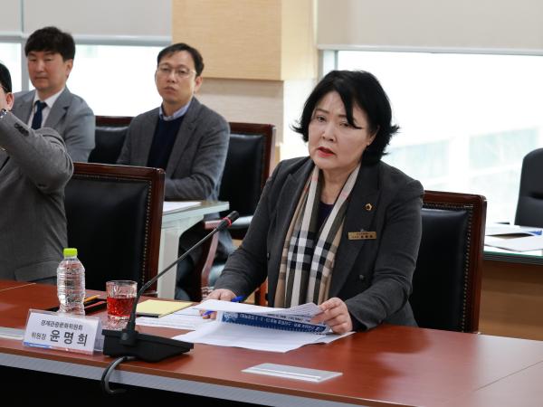 제388회 임시회 경제관광문화위원회 현지활동 첨부이미지 : 25년03월13일 제388회 임시회 경제관광문화위원회 현지활동 - 011.jpg
