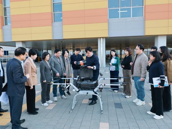 제388회 임시회 경제관광문화위원회 현지활동 첨부이미지 : 25년03월13일 제388회 임시회 경제관광문화위원회 현지활동 - 090.jpg