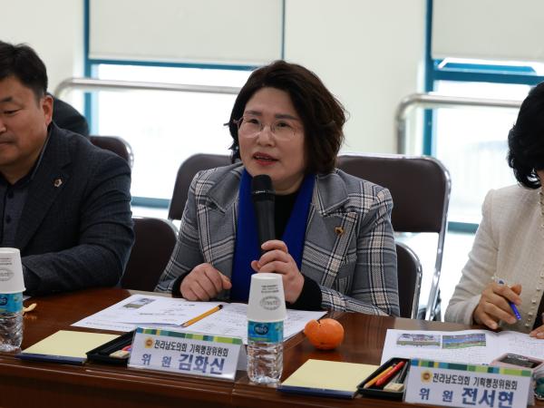 제388회 임시회 기획행정위원회 현지활동 첨부이미지 : 25년03월12일 제388회 임시회 기획행정위원회 현지활동 - 079.jpg