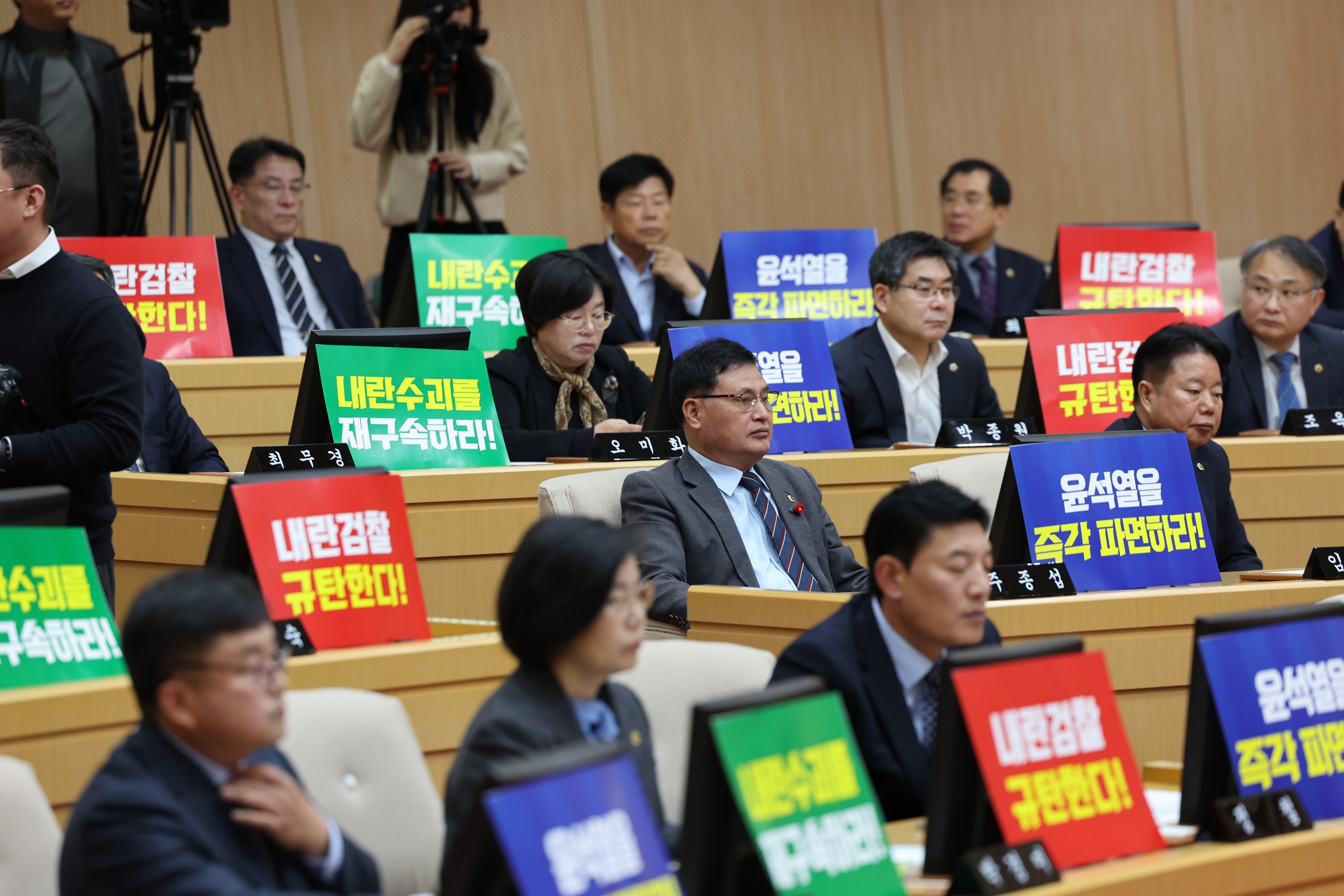 제388회 임시회 제1차 본회의 첨부이미지 : 25년03월11일 제388회 임시회 제1차 본회의 - 027.jpg
