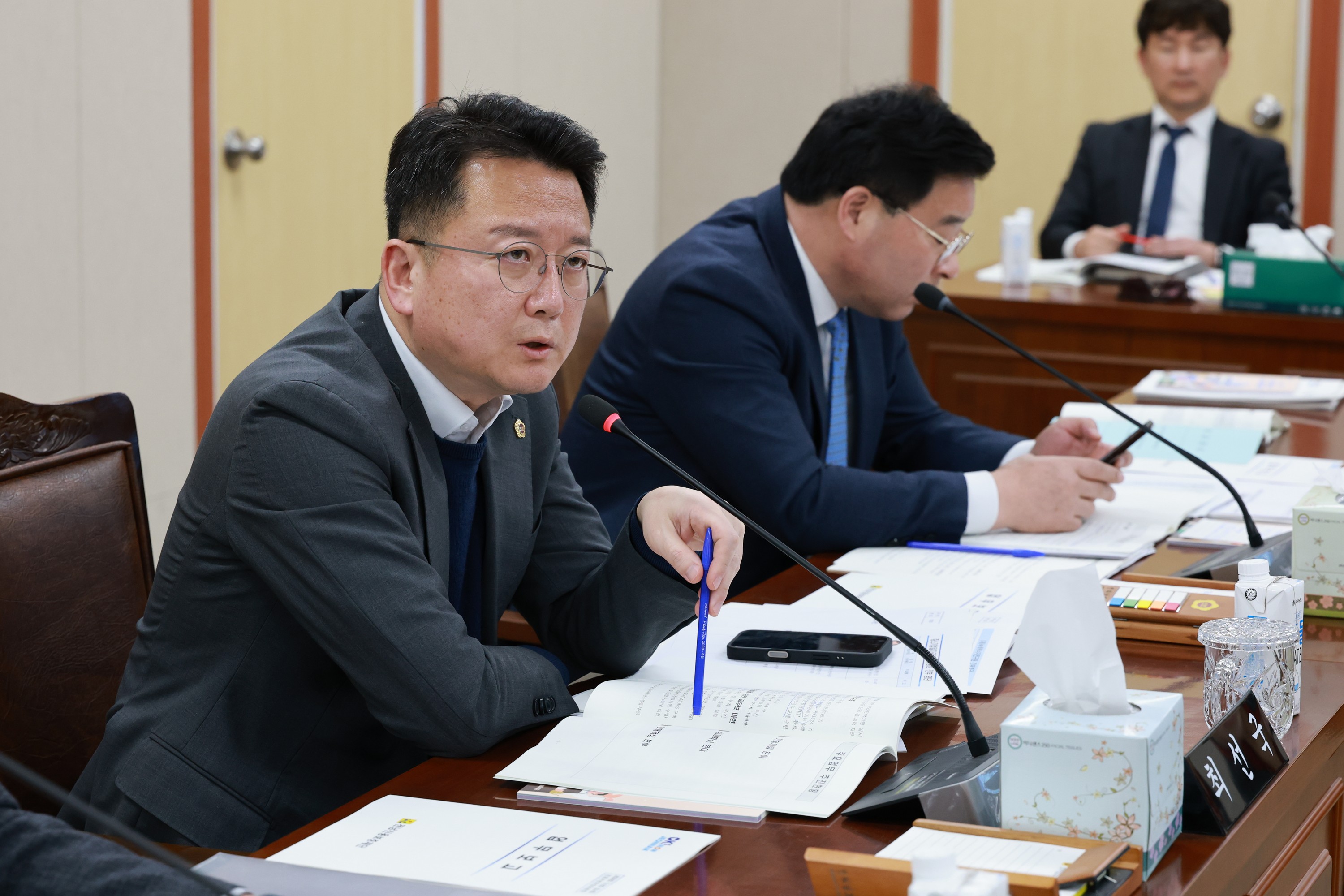 제388회 임시회 경제관광문화위원회 회의 첨부이미지 : 25년03월11일 제388회 임시회 경제관광문화위원회 회의 - 025.jpg