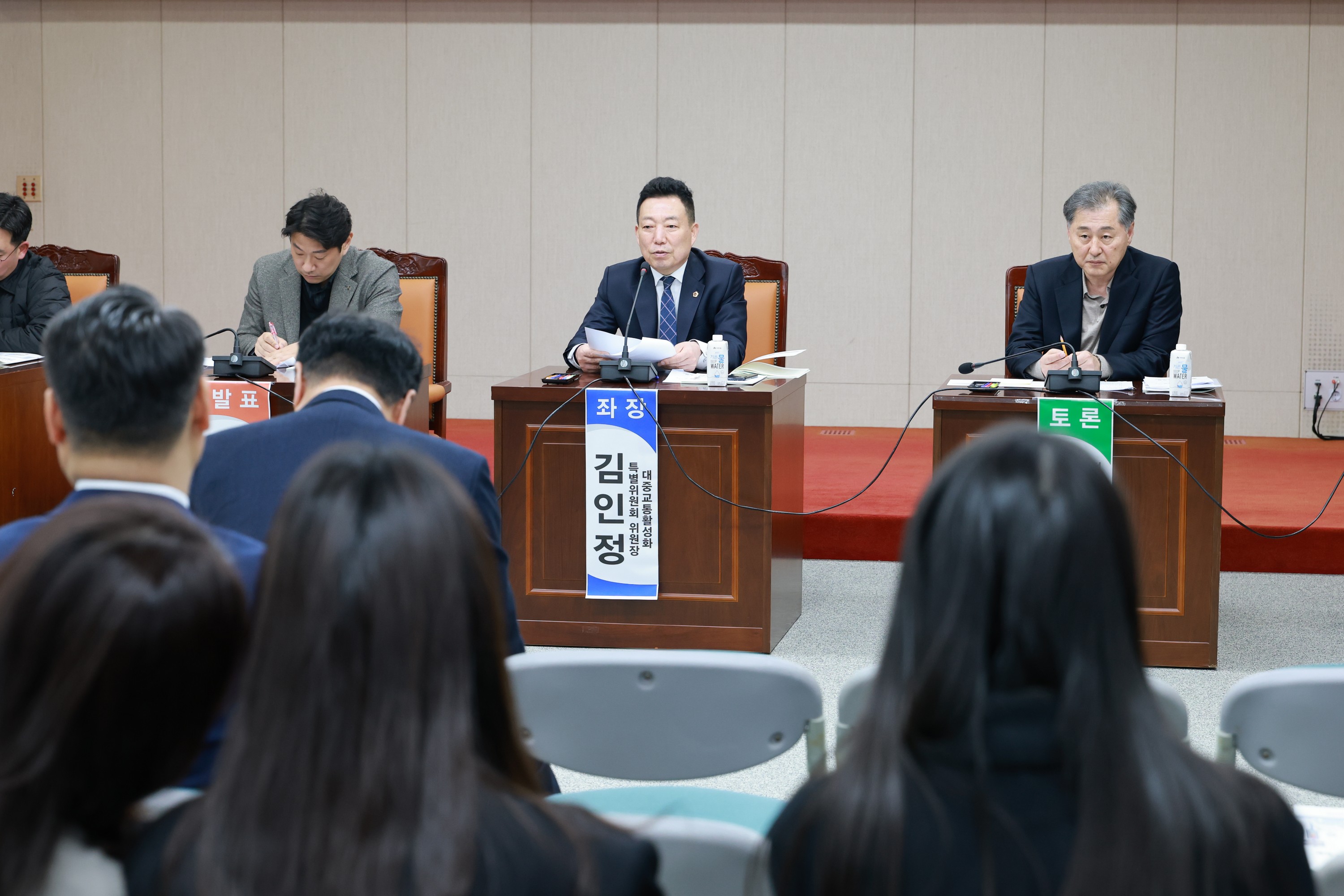 전라남도 수요응답형 교통체계(DRT) 발전전략 포럼 첨부이미지 : 25년03월11일 전라남도 수요응답형 교통체계(DRT)발전전략 포럼 - 016.jpg