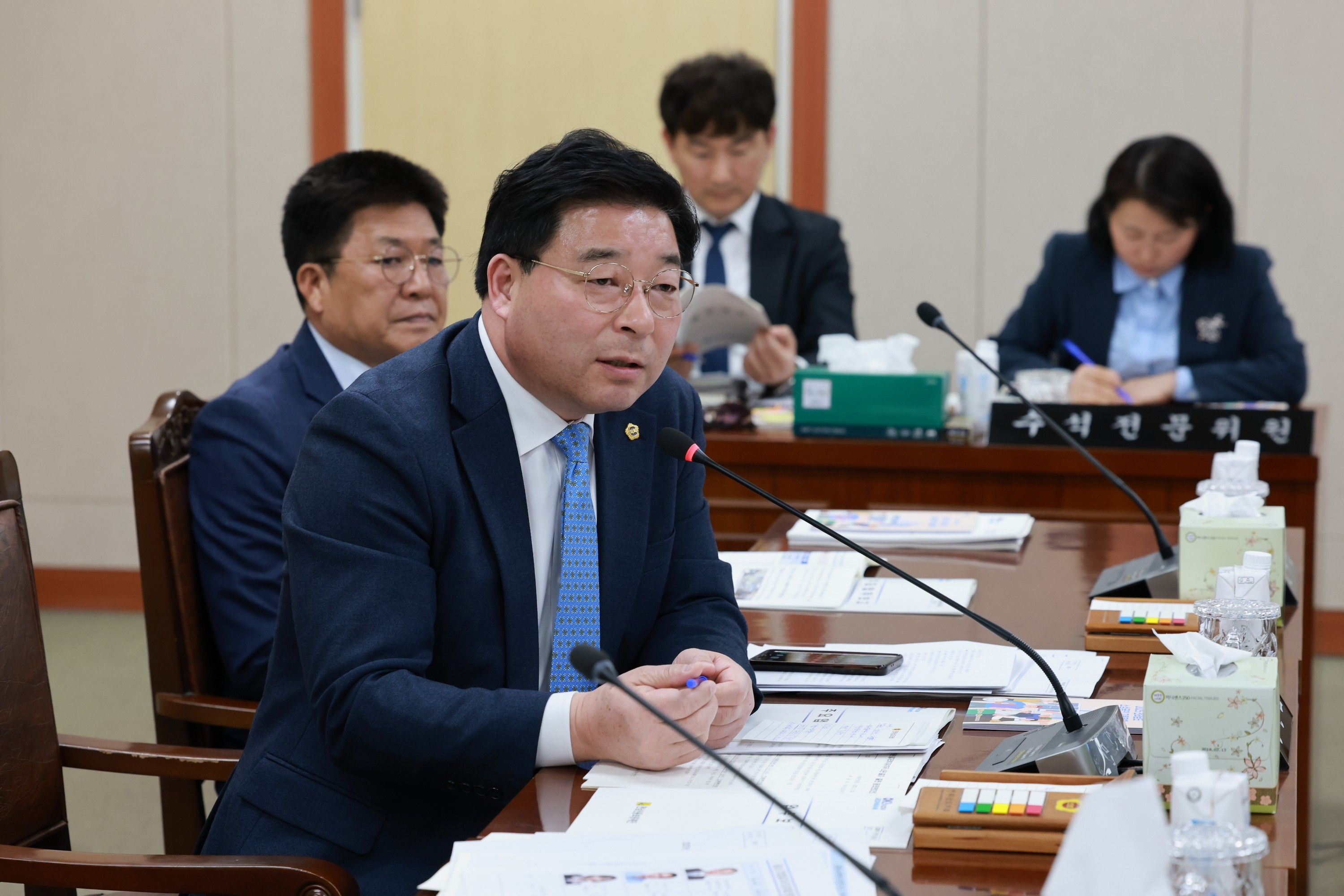 제388회 임시회 경제관광문화위원회 회의 첨부이미지 : 25년03월11일 제388회 임시회 경제관광문화위원회 회의 - 054.jpg