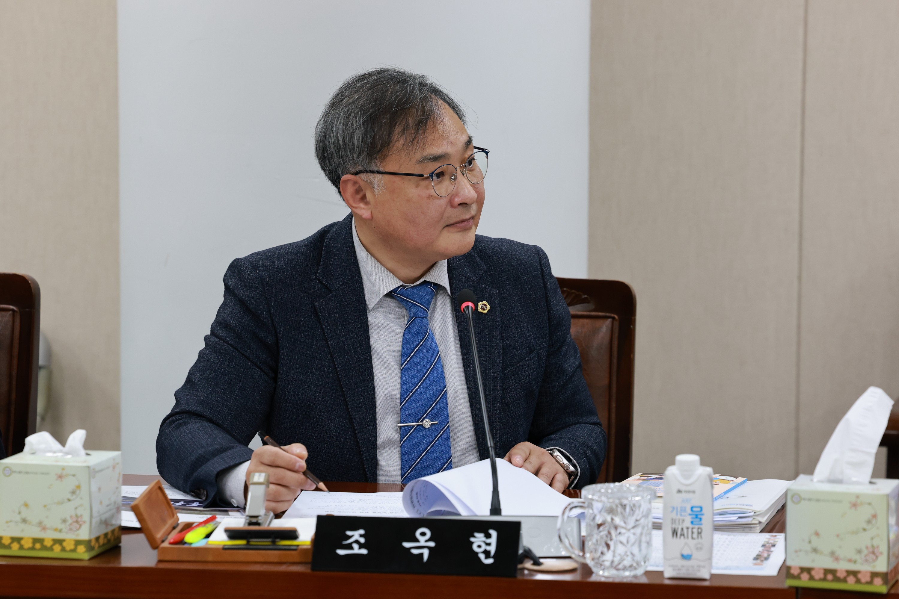 제388회 임시회 경제관광문화위원회 회의 첨부이미지 : 25년03월11일 제388회 임시회 경제관광문화위원회 회의 - 049.jpg