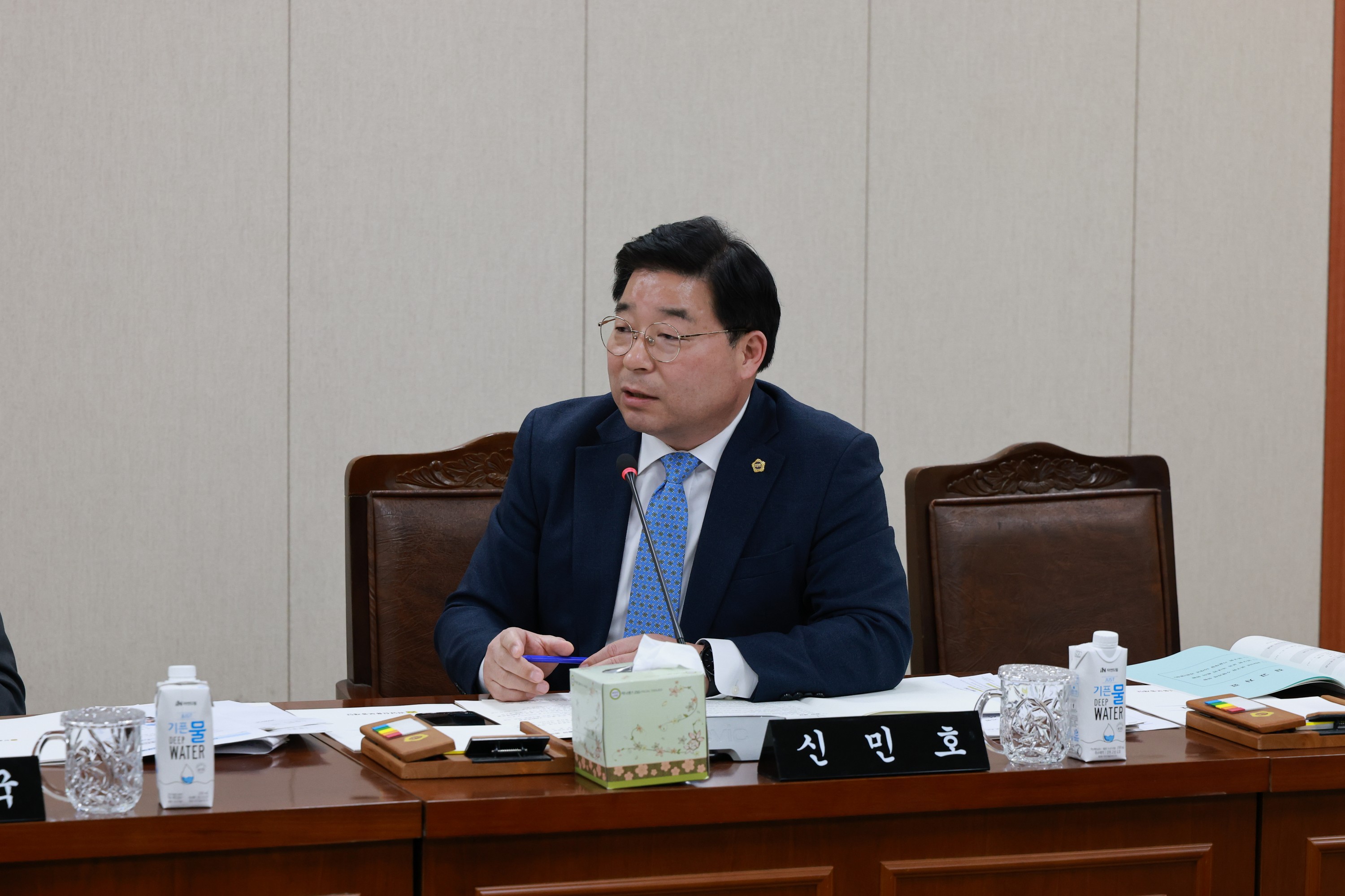 제388회 임시회 경제관광문화위원회 회의 첨부이미지 : 25년03월11일 제388회 임시회 경제관광문화위원회 회의 - 012.jpg