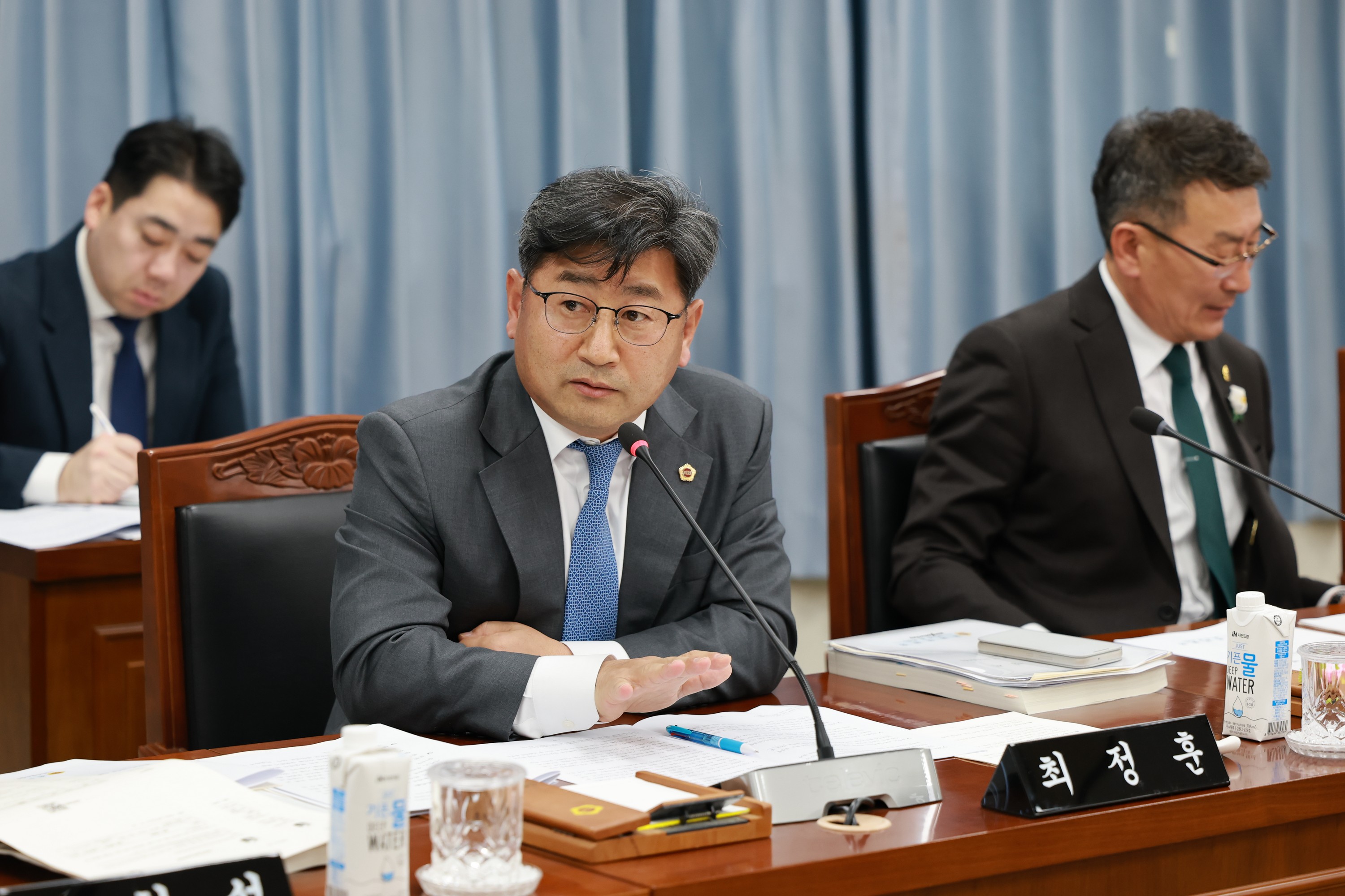 제388회 임시회 교육위원회 회의 첨부이미지 : 25년03월11일 제388회 임시회 교육위원회 회의 - 023.jpg