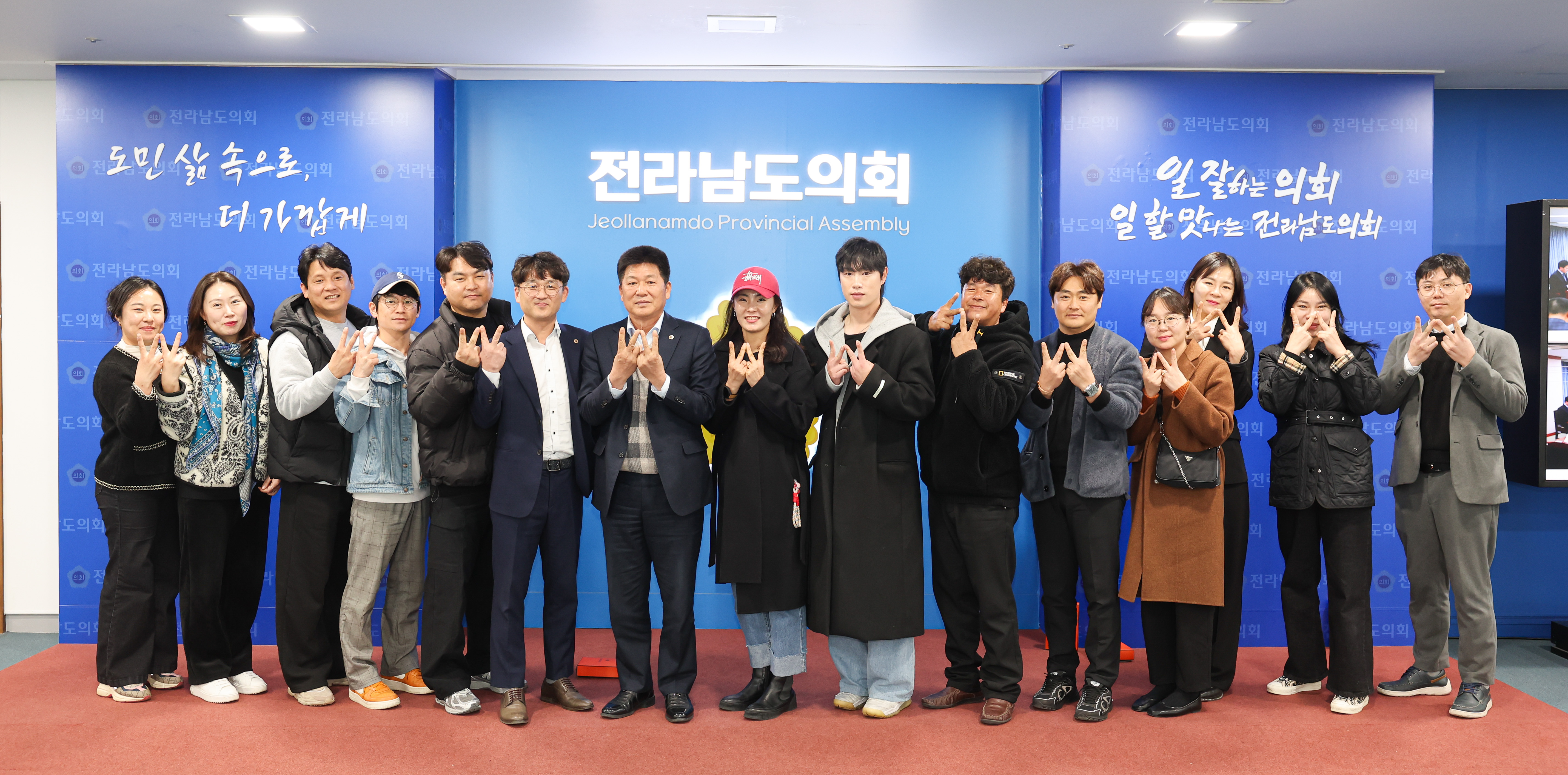 완도군 유소년 야구단 학부모 방문 첨부이미지 : 25년03월10일 완도군 유소년 야구단 방문_02.jpg