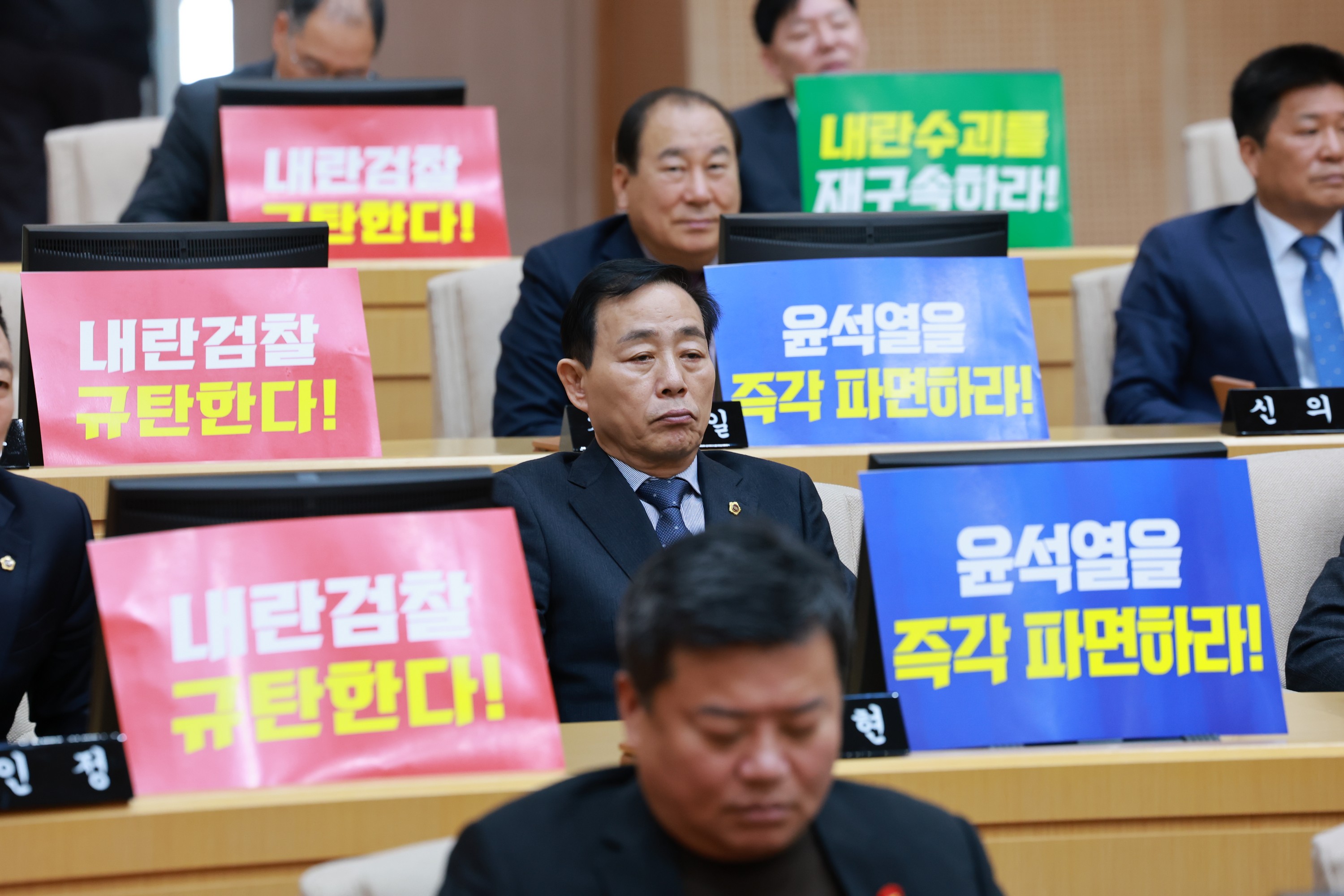 제388회 임시회 제1차 본회의 첨부이미지 : 25년03월11일 제388회 임시회 제1차 본회의 - 070.jpg