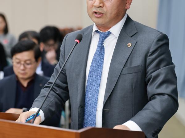 제388회 임시회 교육위원회 회의 첨부이미지 : 25년03월11일 제388회 임시회 교육위원회 회의 - 029.jpg