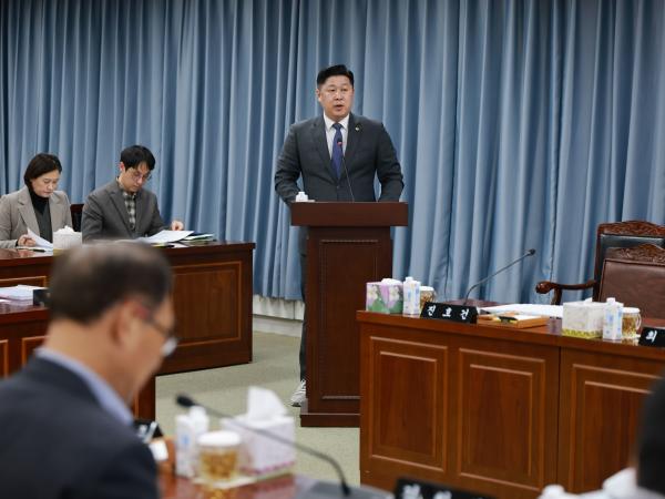 제388회 임시회 농수산위원회 회의 첨부이미지 : 25년03월11일 제388회 임시회 농수산위원회 회의 - 012.jpg