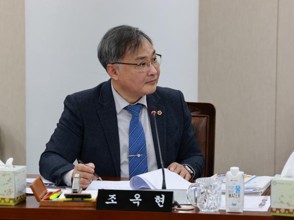 제388회 임시회 경제관광문화위원회 회의 첨부이미지 : 25년03월11일 제388회 임시회 경제관광문화위원회 회의 - 049.jpg