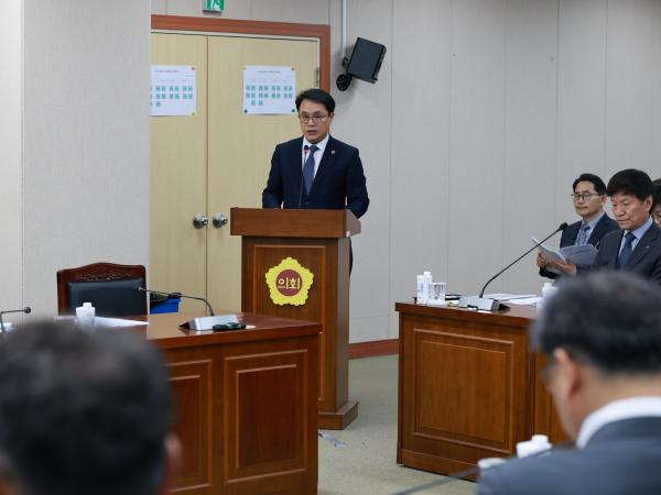 제388회 임시회 교육위원회 회의 첨부이미지 : 25년03월11일 제388회 임시회 교육위원회 회의 - 009.jpg