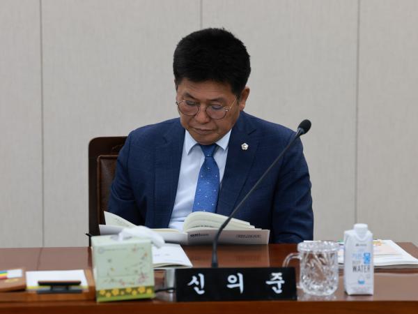 제388회 임시회 경제관광문화위원회 회의 첨부이미지 : 25년03월11일 제388회 임시회 경제관광문화위원회 회의 - 056.jpg