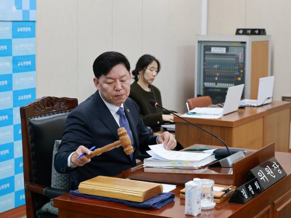제388회 임시회 교육위원회 회의 첨부이미지 : 25년03월11일 제388회 임시회 교육위원회 회의 - 012.jpg