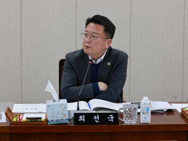제388회 임시회 경제관광문화위원회 회의 첨부이미지 : 25년03월11일 제388회 임시회 경제관광문화위원회 회의 - 018.jpg