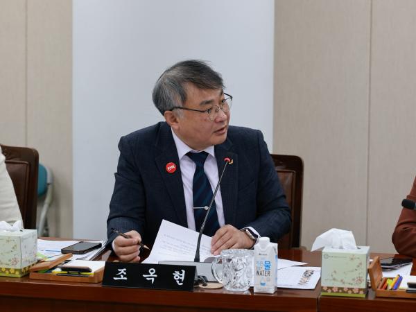 제388회 임시회 경제관광문화위원회 회의 첨부이미지 : 25년03월17일 제388회 경제관광문화위원회 회의  - 019.jpg