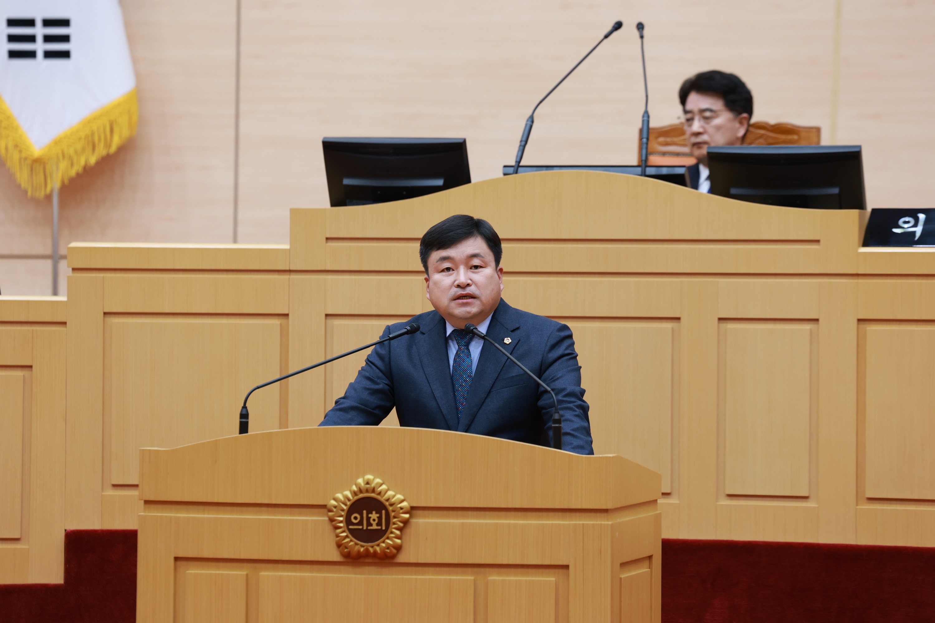 제388회 임시회 제2차 본회의 첨부이미지 : 25년03월19일 제388회 임시회 제2차 본회의 - 179.jpg