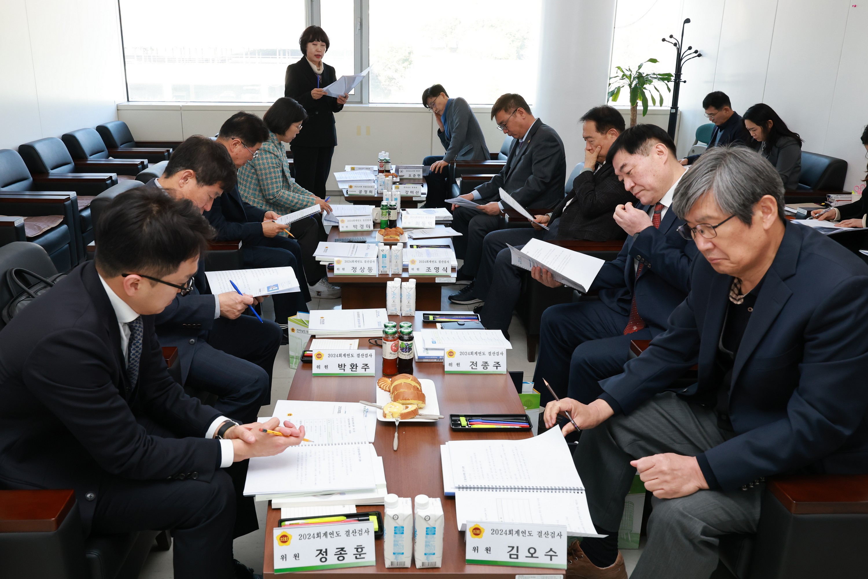 2024회계연도 결산검사위원 간담회 첨부이미지 : 25년03월19일 2024회계연도 결산검사위원 간담회 - 005.jpg
