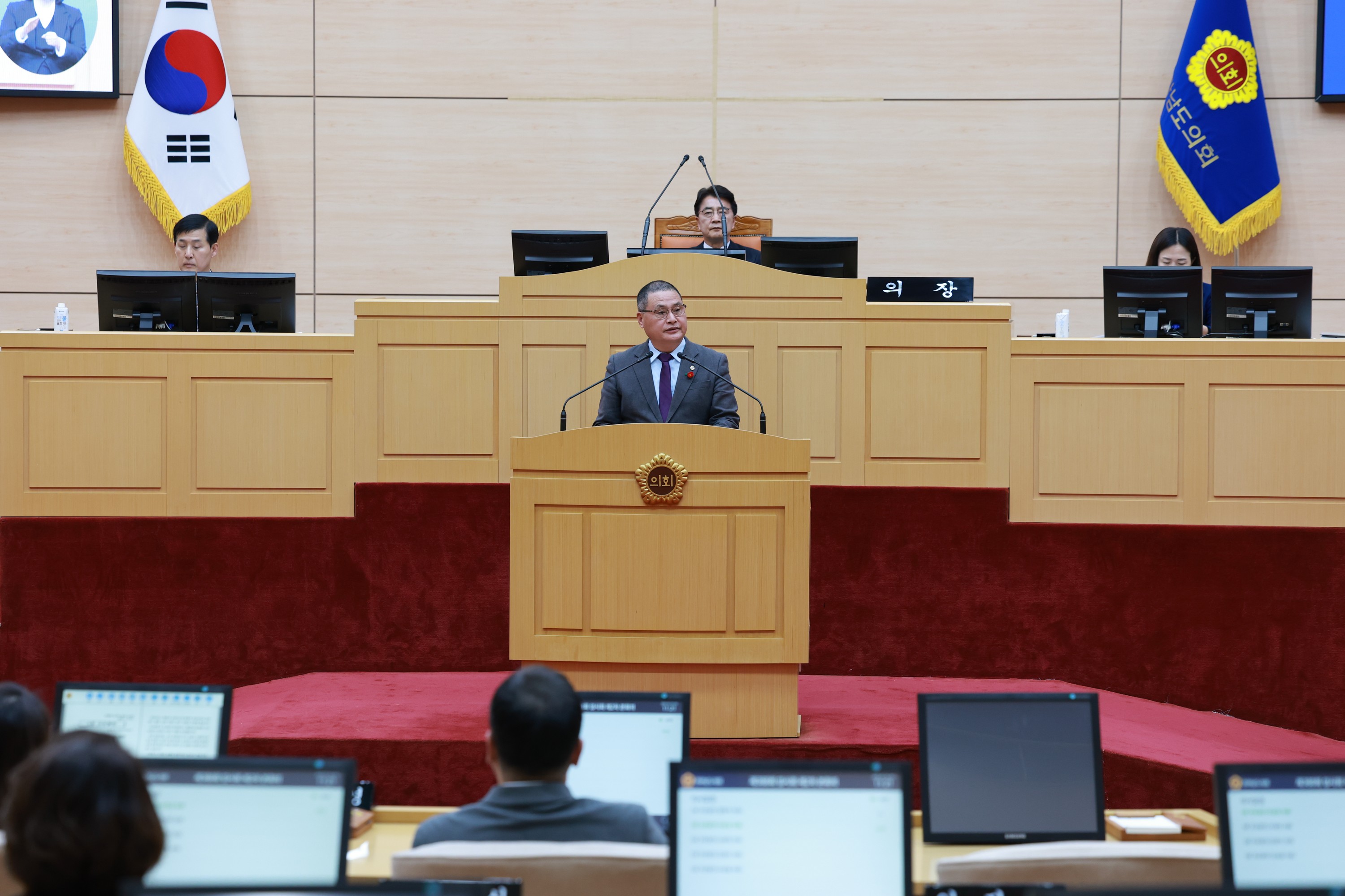 제388회 임시회 제2차 본회의 첨부이미지 : 25년03월19일 제388회 임시회 제2차 본회의 - 212.jpg