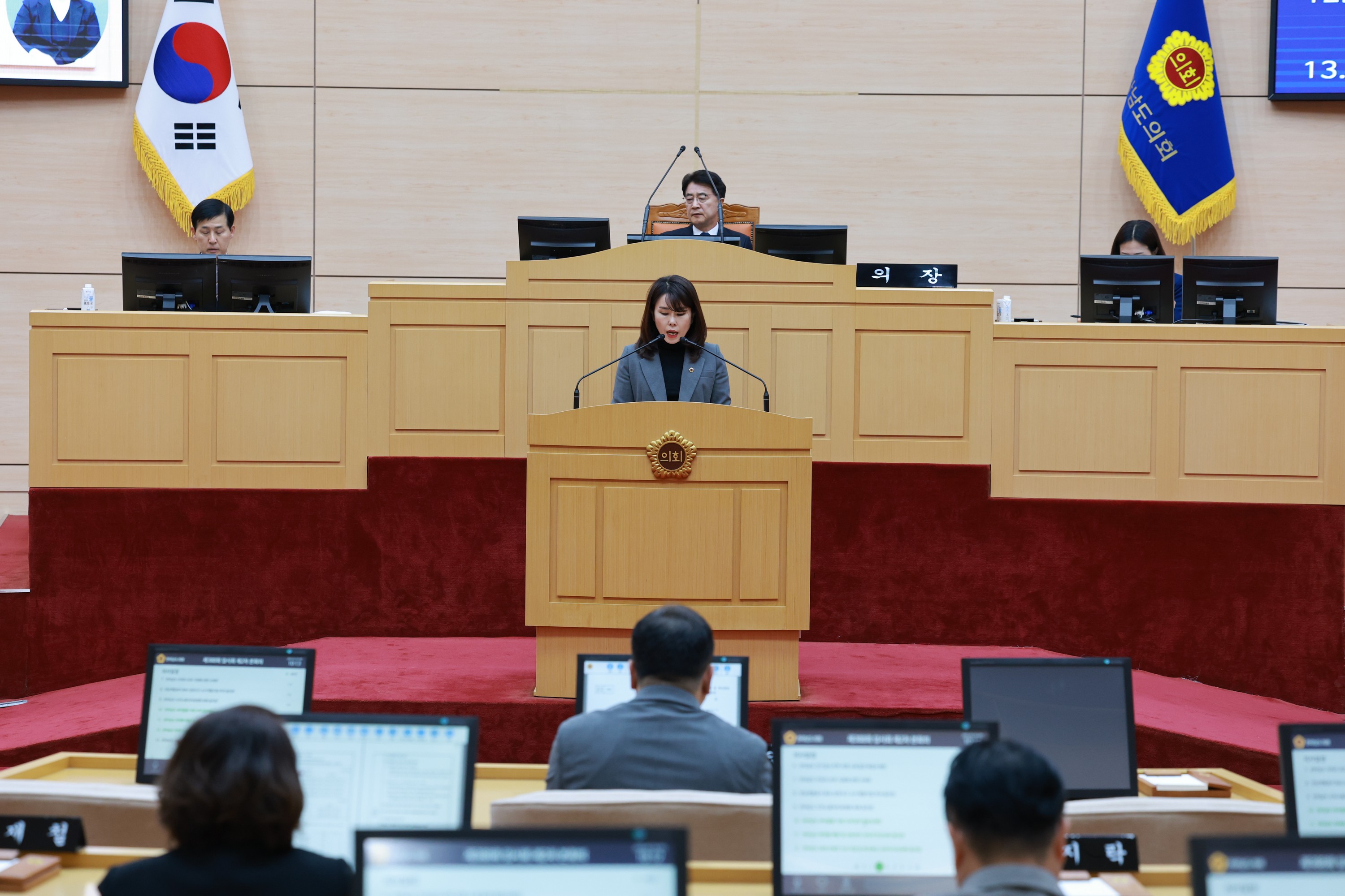 제388회 임시회 제2차 본회의 첨부이미지 : 25년03월19일 제388회 임시회 제2차 본회의 - 108.jpg