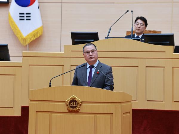 제388회 임시회 제2차 본회의 첨부이미지 : 25년03월19일 제388회 임시회 제2차 본회의 - 215.jpg