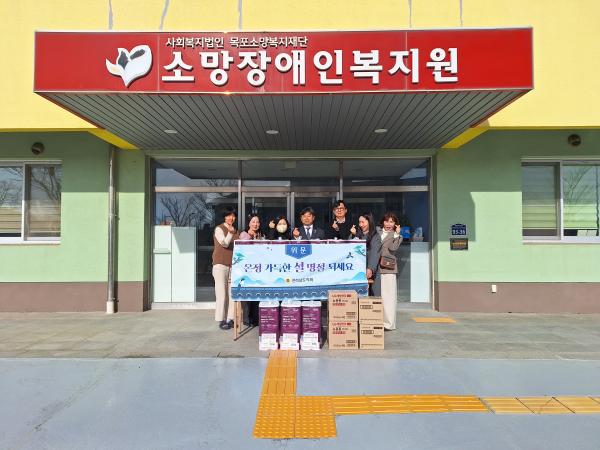 260210 최정훈 전남도의원 “따뜻한 설 명절 함께 나누길”1 2