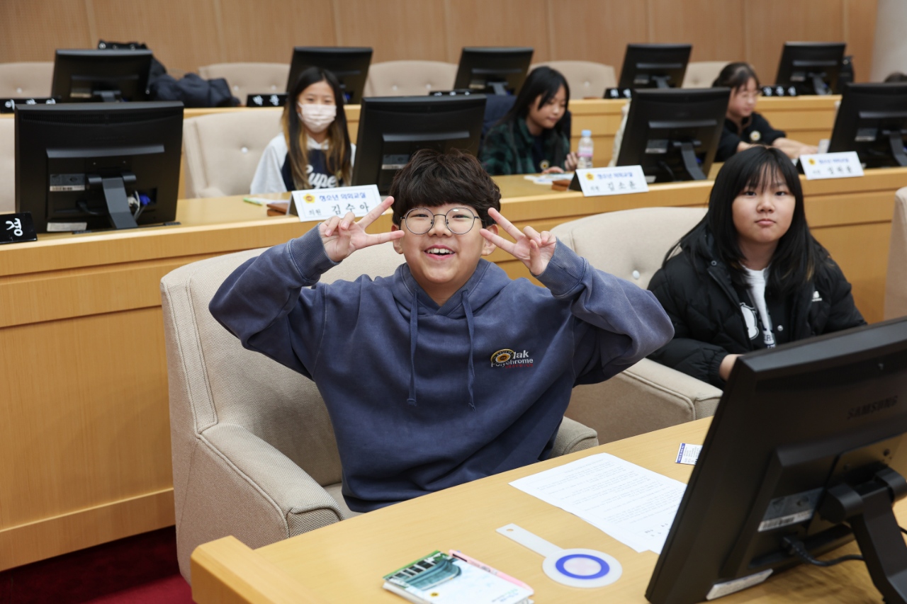 25년 12월 2일 청소년의회교실 (2)7