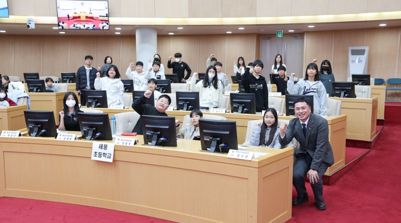 25년 12월 2일 청소년의회교실 (11)5