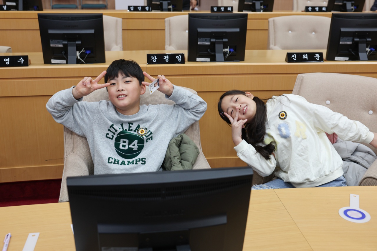 25년 12월 2일 청소년의회교실 (5)10