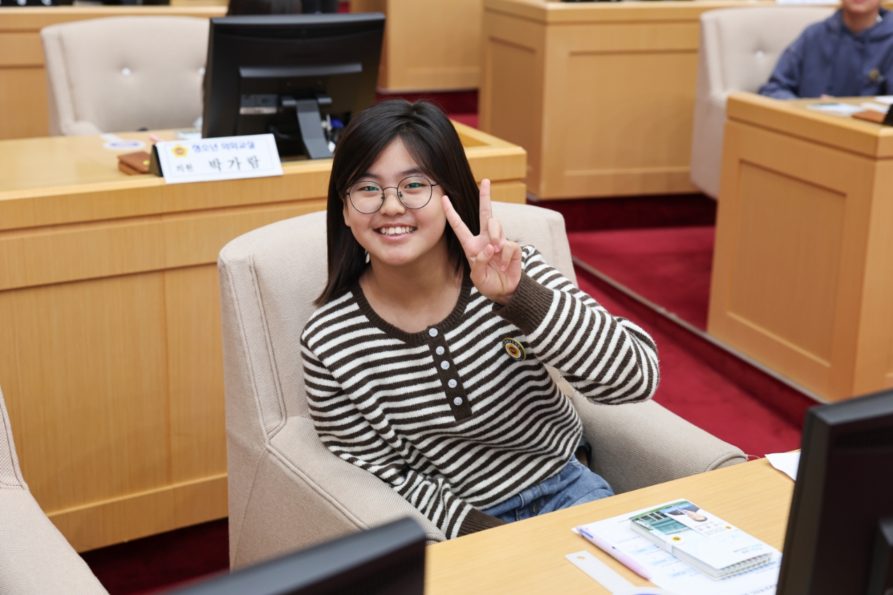 25년 12월 2일 청소년의회교실 (3)8